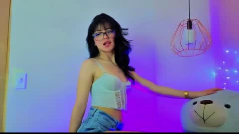   online show from May 5, 12:02 pm