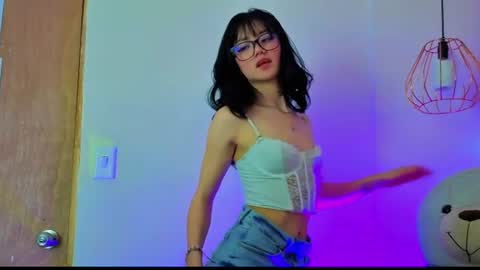   online show from June 18, 1:26 pm