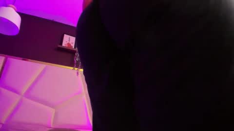 April online show from October 17, 11:02 am