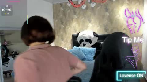  April  online show from October 21, 3:02 pm