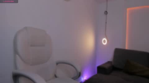 April online show from January 14, 10:48 am