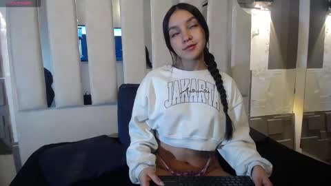 Snapshot of april_fiore chatting on March 25, 1:28 pm April online show from March 25, 1:28 pm