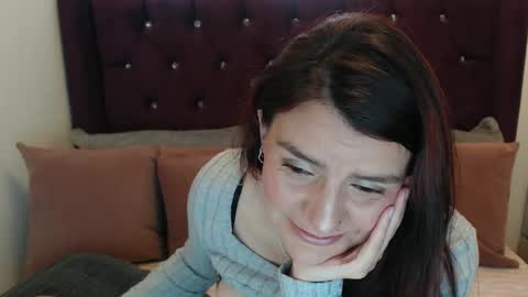 Snapshot of april_harrys chatting on October 21, 4:08 pm April online show from October 21, 4:08 pm