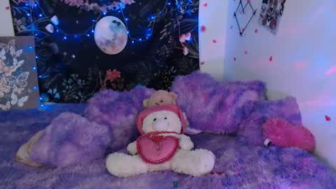 Snapshot of april_l6 chatting on January 29, 12:33 am april_l6 online show from January 29, 12:33 am
