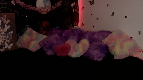 april_l6 online show from November 27, 10:01 pm