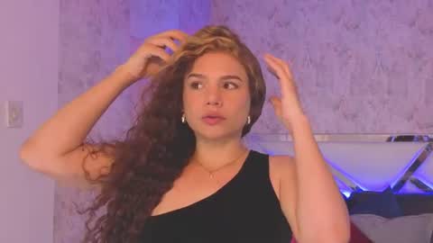 Isabella online show from June 13, 9:13 pm