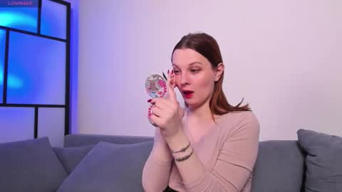 April online show from October 4, 3:43 pm