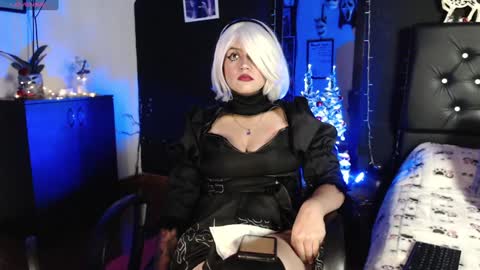 lucy online show from December 8, 3:21 am