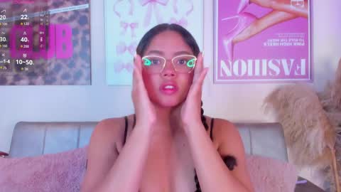 Snapshot of aprilgrey111 chatting on April 3, 4:05 pm aprilgrey111 online show from April 3, 4:05 pm