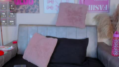 Snapshot of aprilgrey111 chatting on April 4, 5:43 pm aprilgrey111 online show from April 4, 5:43 pm