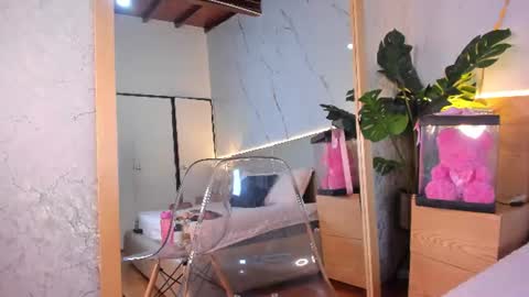 aprilgrey111 online show from July 10, 8:22 pm