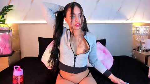 aprilgrey111 online show from July 23, 8:51 pm