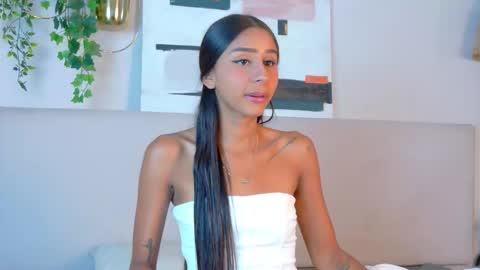 aprilquiinn online show from February 8, 4:27 am