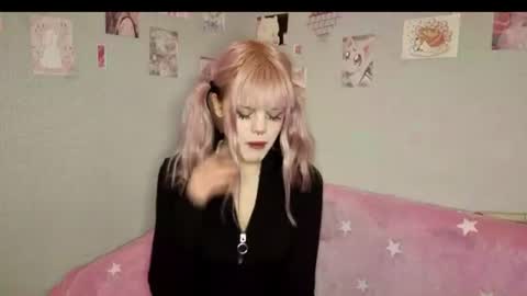 Alice D online show from June 19, 8:45 pm