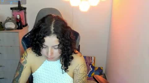 aqua emilly online show from October 3, 12:07 am