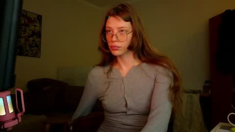 Snapshot of aqua_sultry chatting on June 1, 9:05 pm aqua_sultry online show from June 1, 9:05 pm
