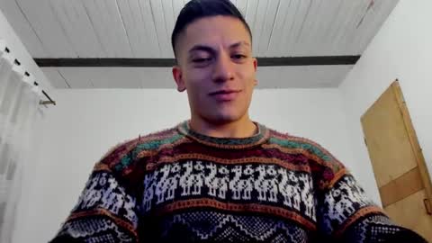 Snapshot of aquiles_51 chatting on December 2, 1:36 am Jonathan online show from December 2, 1:36 am