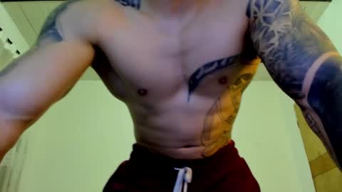 Snapshot of aquiles_51 chatting on January 23, 2:23 am Jonathan online show from January 23, 2:23 am