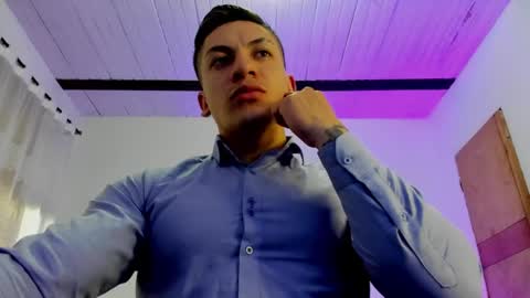 Snapshot of aquiles_51 chatting on January 28, 11:07 pm Jonathan online show from January 28, 11:07 pm