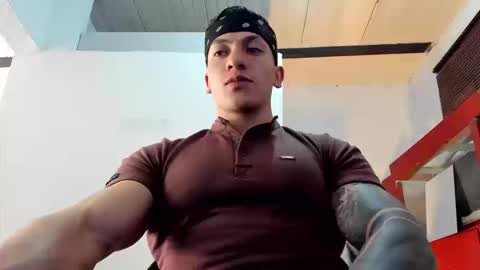 Snapshot of aquiles_51 chatting on September 23, 8:12 pm Jonathan online show from September 23, 8:12 pm