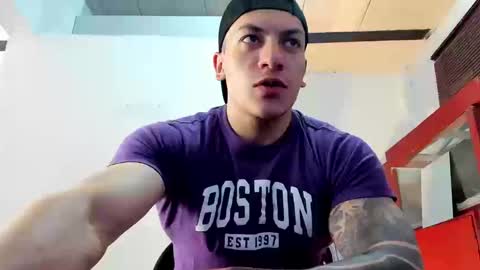 Snapshot of aquiles_51 chatting on September 25, 8:12 pm Jonathan online show from September 25, 8:12 pm