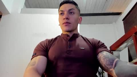 Snapshot of aquiles_51 chatting on October 30, 7:36 pm Jonathan online show from October 30, 7:36 pm