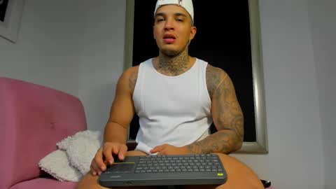 AquilesElpapi online show from September 20, 3:07 am