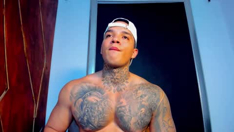 Snapshot of aquiles_elpapi chatting on October 30, 1:29 am AquilesElpapi online show from October 30, 1:29 am