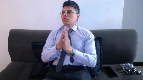aquilestaylor online show from June 2, 12:29 pm