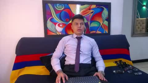 aquilestaylor online show from June 12, 12:37 pm