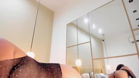  Ara Ferrer  online show from November 19, 7:58 pm