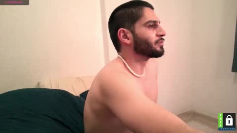 Snapshot of arab_b chatting on February 26, 8:19 pm Thiago online show from February 26, 8:19 pm
