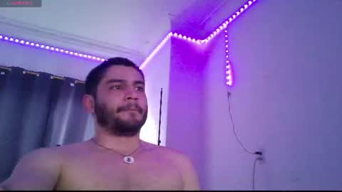 Snapshot of arab_b chatting on June 14, 4:20 pm Thiago online show from June 14, 4:20 pm