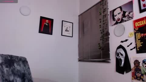 Snapshot of arabella_stone chatting on December 20, 1:47 am Arabella online show from December 20, 1:47 am