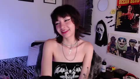 Snapshot of arabella_stone chatting on December 28, 9:09 am Arabella online show from December 28, 9:09 am