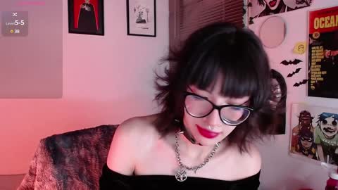 Snapshot of arabella_stone chatting on January 28, 3:25 am Arabella online show from January 28, 3:25 am