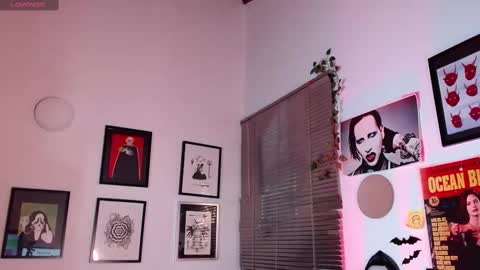 Snapshot of arabella_stone chatting on February 15, 2:47 am Arabella online show from February 15, 2:47 am