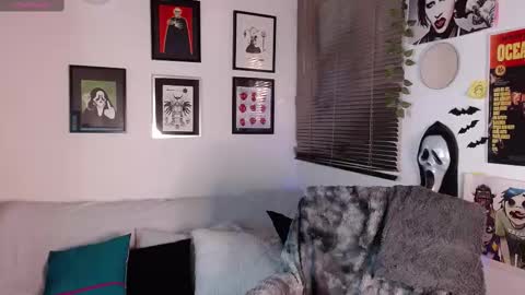 Snapshot of arabella_stone chatting on February 21, 2:50 am Arabella online show from February 21, 2:50 am