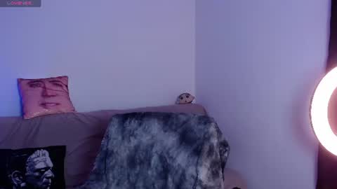 Snapshot of arabella_stone chatting on July 29, 1:15 am Arabella online show from July 29, 1:15 am