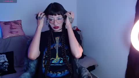 Snapshot of arabella_stone chatting on July 30, 2:10 am Arabella online show from July 30, 2:10 am