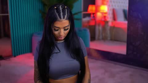 arabellaposh online show from October 6, 5:05 am