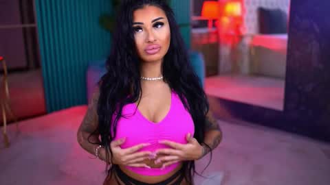 arabellaposh online show from January 17, 6:07 am