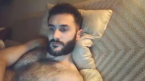 hairycub online show from December 3, 8:06 pm