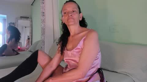 Snapshot of arabiel chatting on October 13, 4:40 pm Nadia Cyel online show from October 13, 4:40 pm