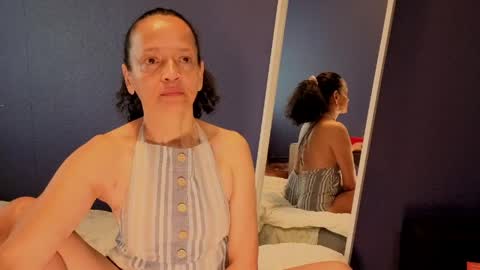 Nadia Cyel online show from May 29, 12:36 pm