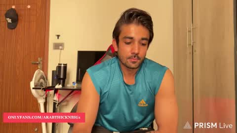 Snapshot of arabthickestdick1 chatting on February 13, 8:10 am Shaani online show from February 13, 8:10 am