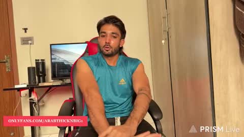 Snapshot of arabthickestdick1 chatting on March 8, 8:51 am Shaani online show from March 8, 8:51 am