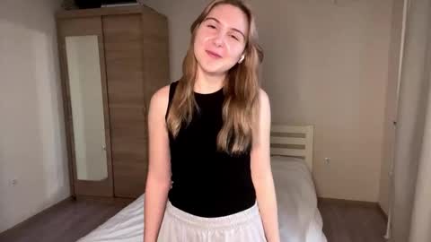 Snapshot of arabunyan chatting on November 28, 12:41 pm Emi online show from November 28, 12:41 pm