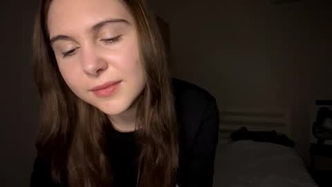 Snapshot of arabunyan chatting on December 14, 3:17 pm Emi online show from December 14, 3:17 pm