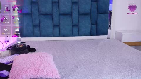 Snapshot of aradia_01 chatting on February 27, 7:19 am online show from February 27, 7:19 am